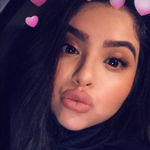 Meet your Posher, Italia